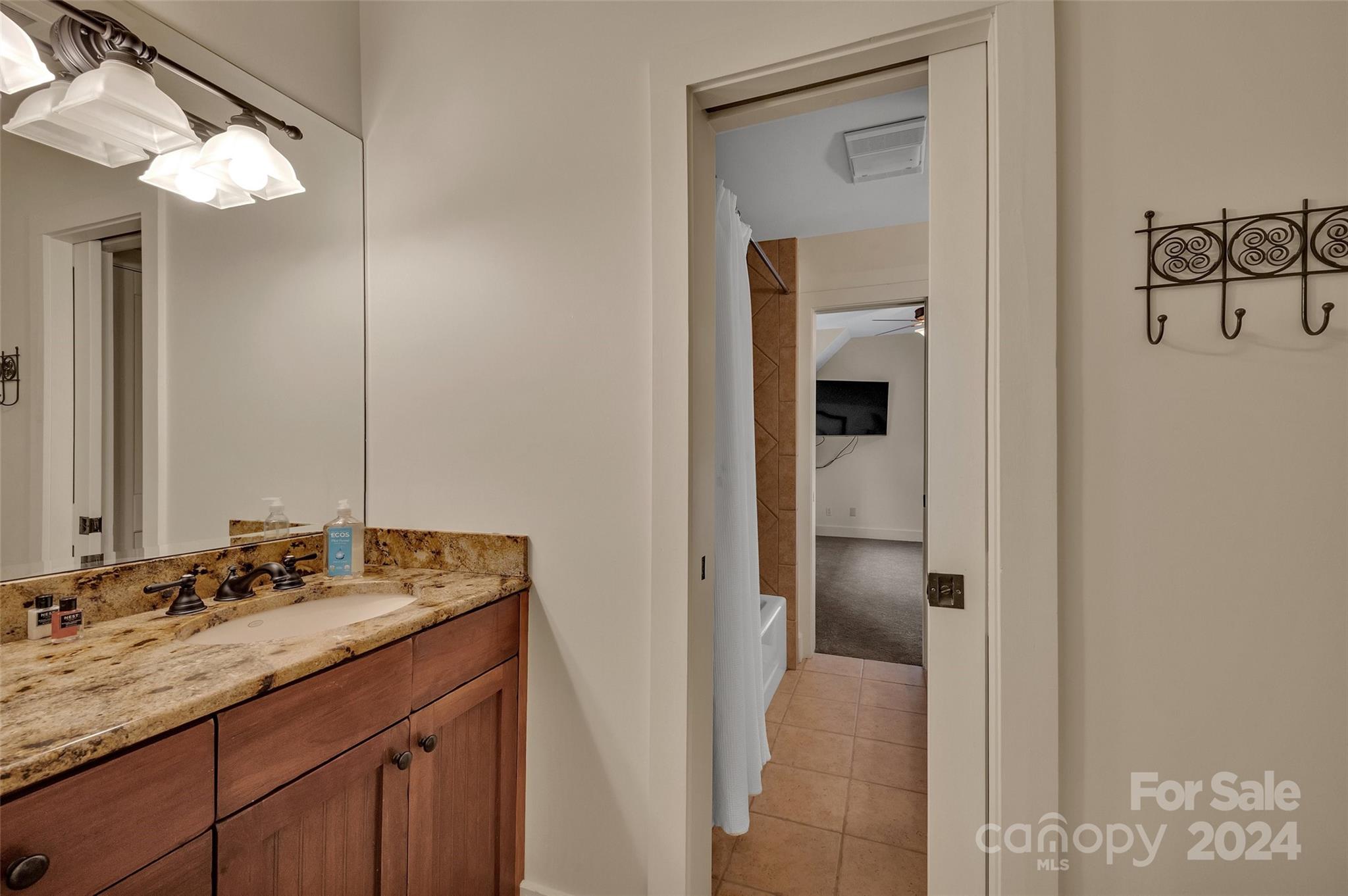 Lake Toxaway Estates - Residential