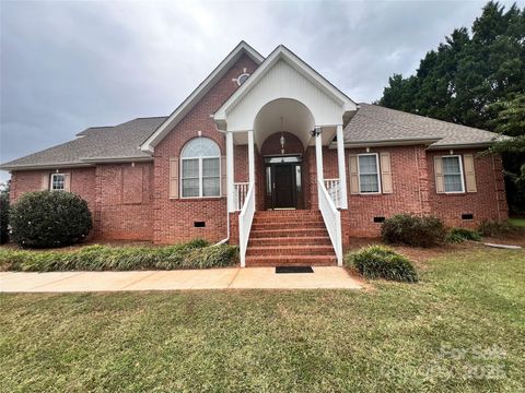Photo of 807 Tranquil Knoll Lane, York, SC 29745 (MLS # 4310468)