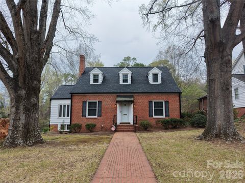 502 W WADE Street Wadesboro NC 28170