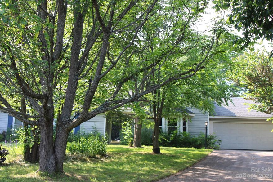 ATTENTION PROSPECTIVE BUYERS: A once, very-loved HOUSE is seeking a NEW OWNER to make it a HOME again.  This property is being sold through a Judicial Sale.  This house has 3 bedrooms, 2 full baths, an open layout, high ceilings, lots of closet space, a large kitchen area, picture window, and other inviting features. The house respectfully requests n owner with vision and a willingness to provide much-needed TLC.  Located in rural Harrisburg, this parcel has NO City Taxes, NO HOA, close to Hickory Ridge High School (and other area schools), within a few miles of shopping in Harrisburg, and short commute to Charlotte. If you desire a NEW HOME with heart, then this house has been waiting for you to LOVE it once again.