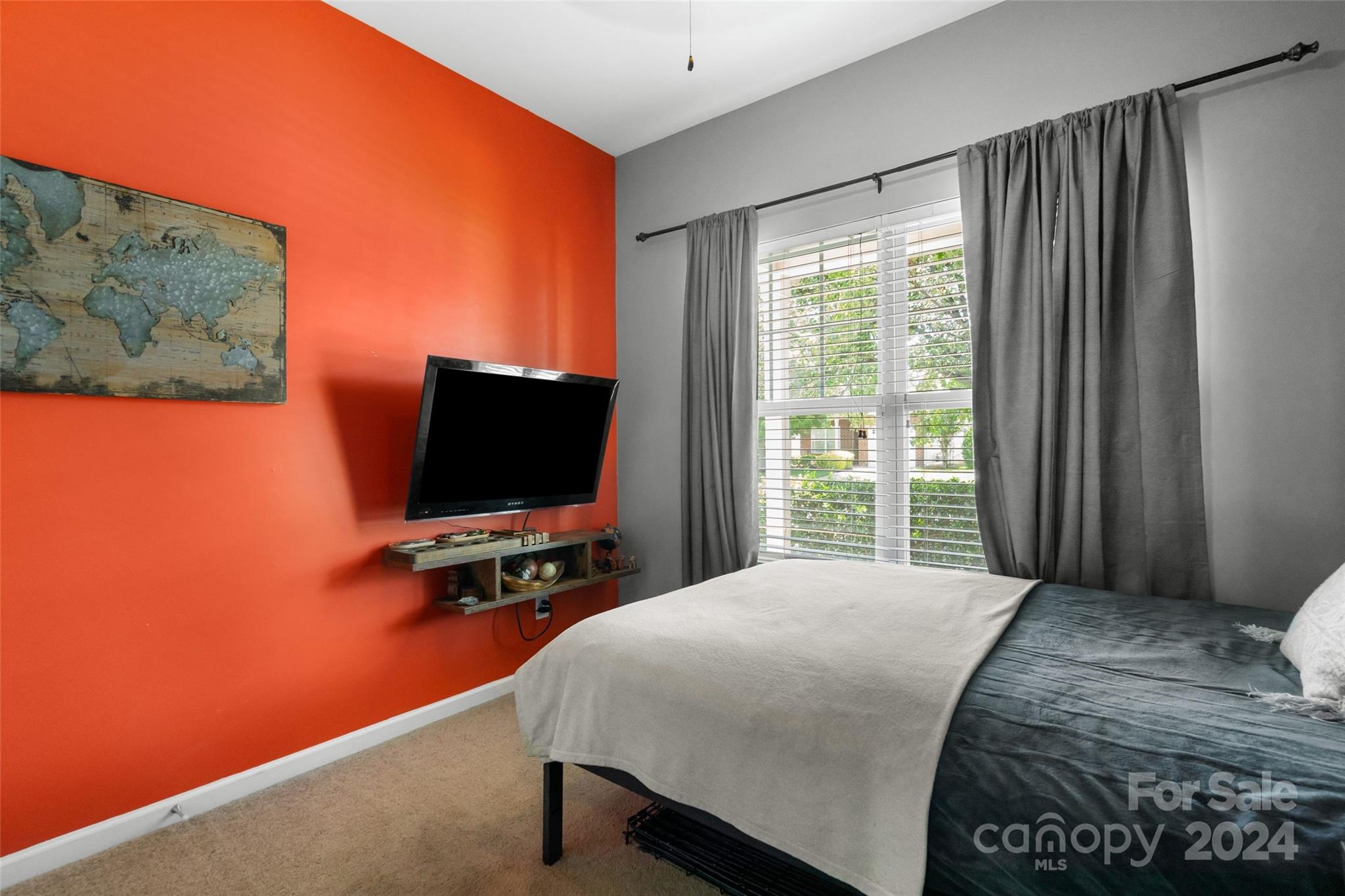 Newport Lakes - Residential