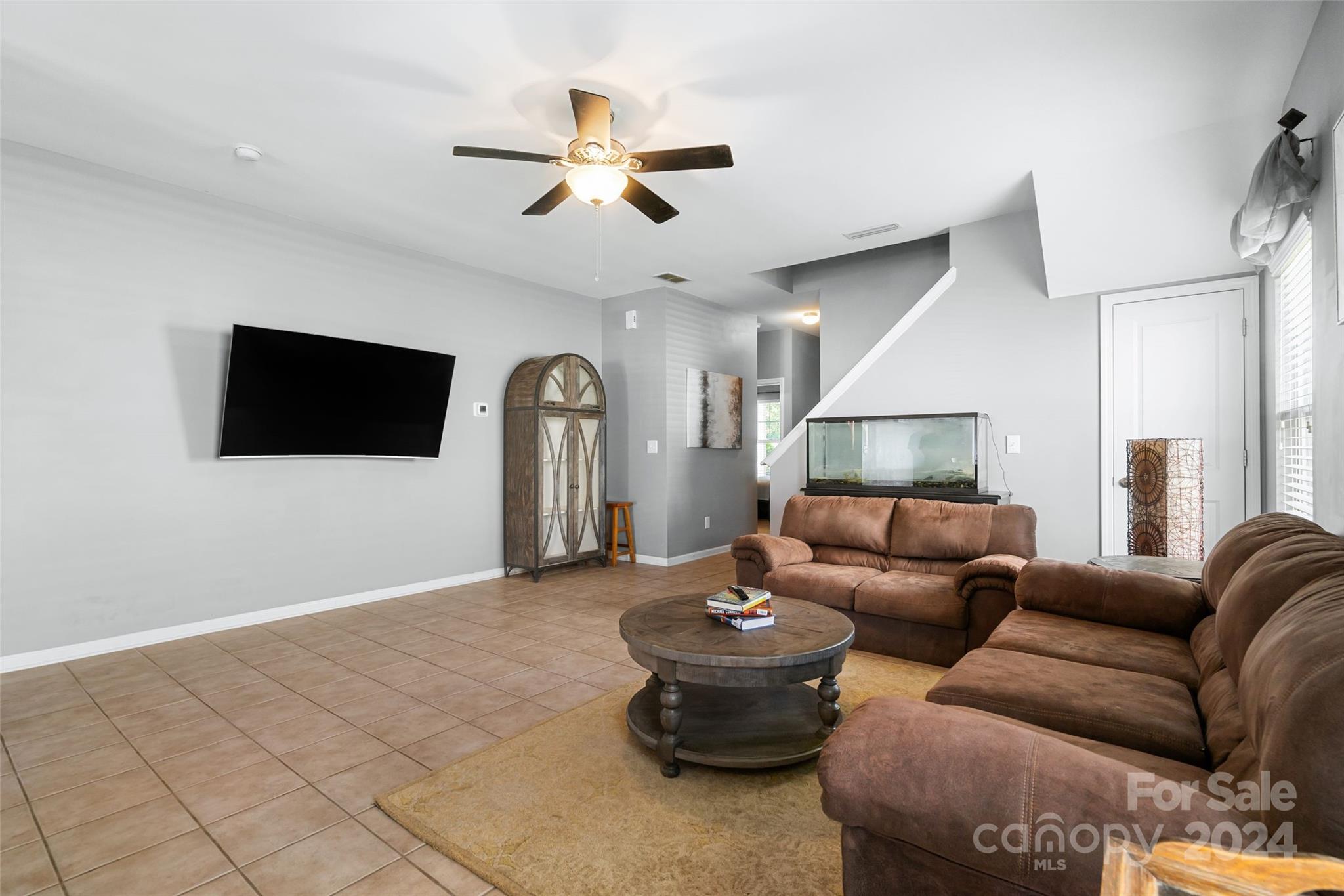 Newport Lakes - Residential