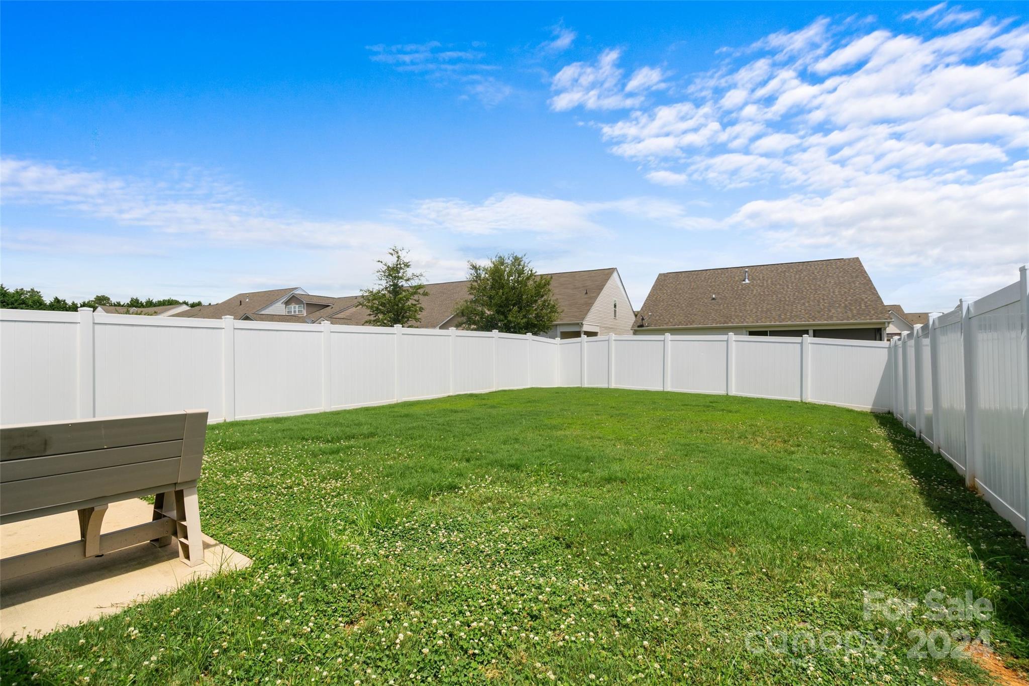 Newport Lakes - Residential