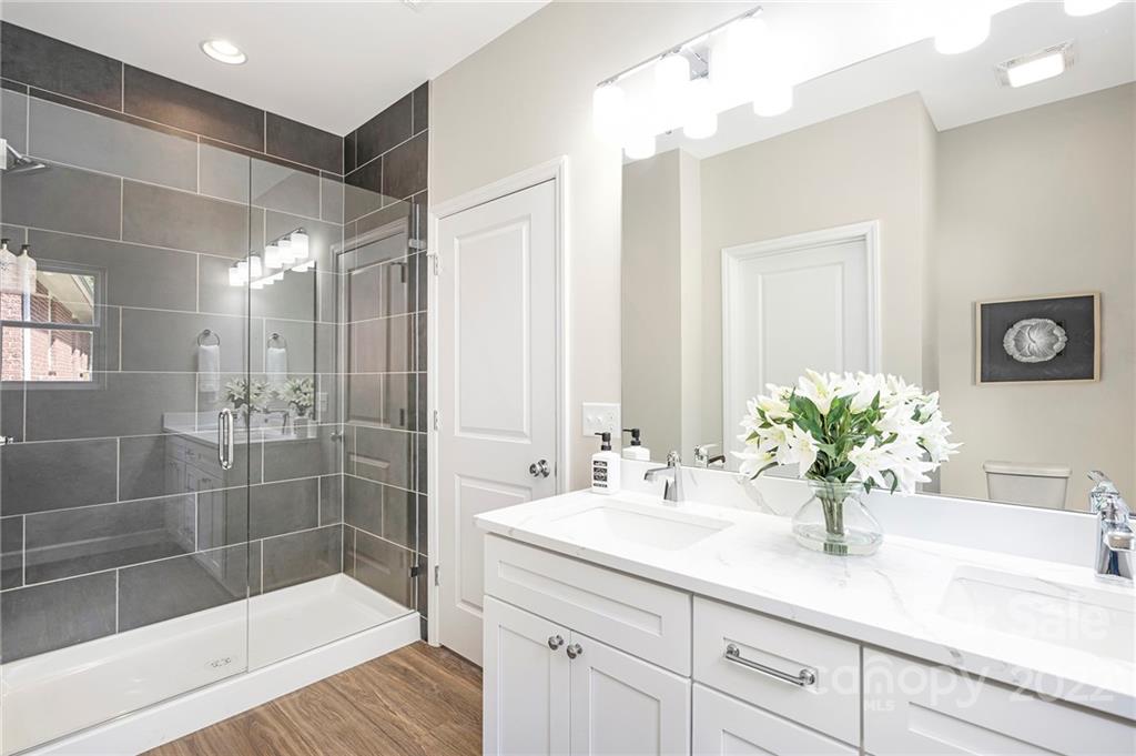 Shady Glen - Residential