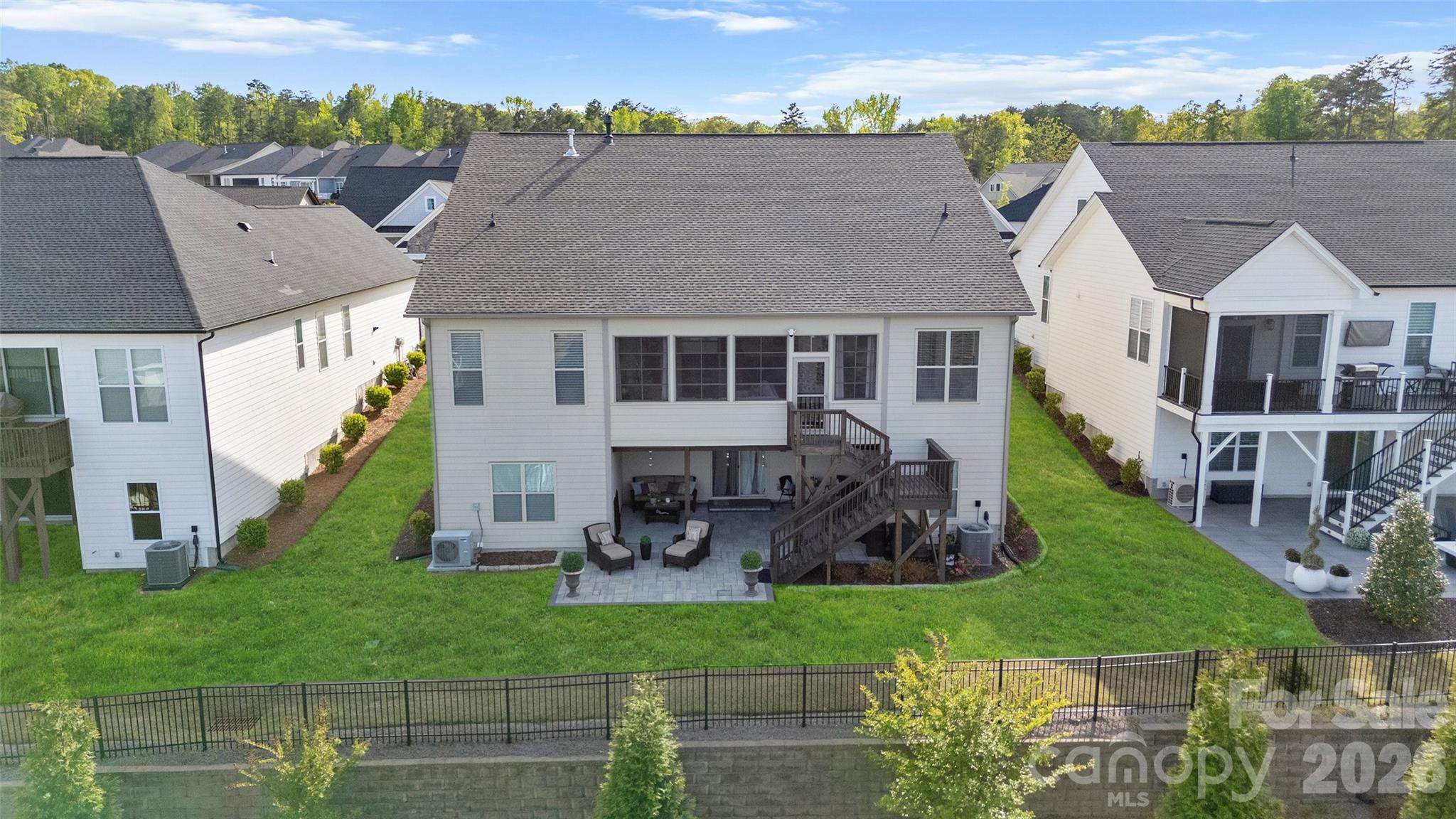 Regency at Palisades - Residential