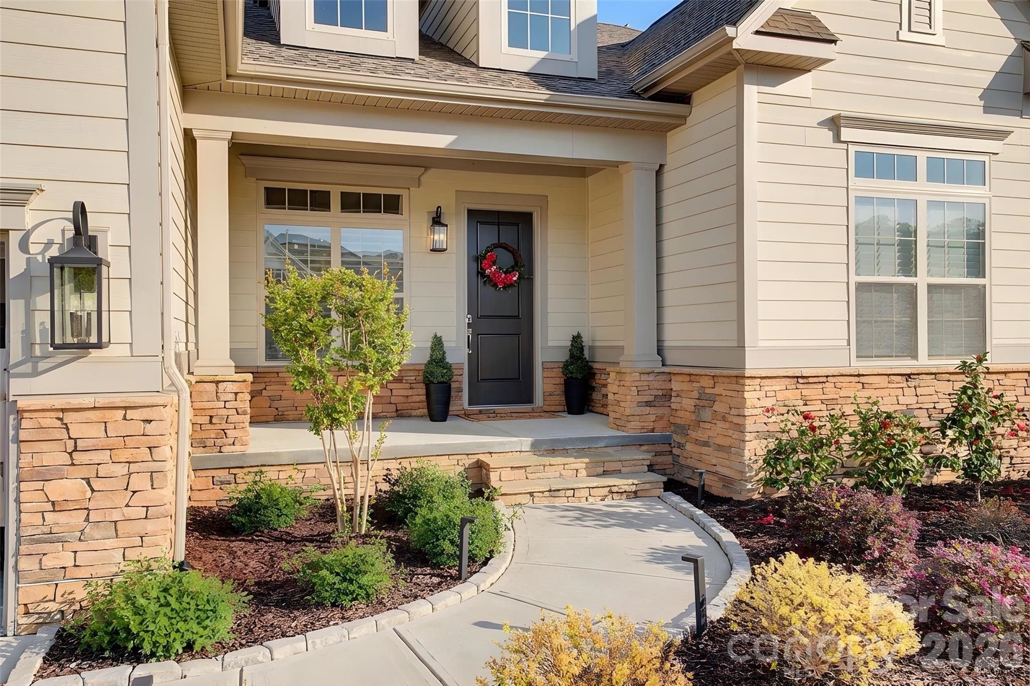 82212 Standing Oak Drive