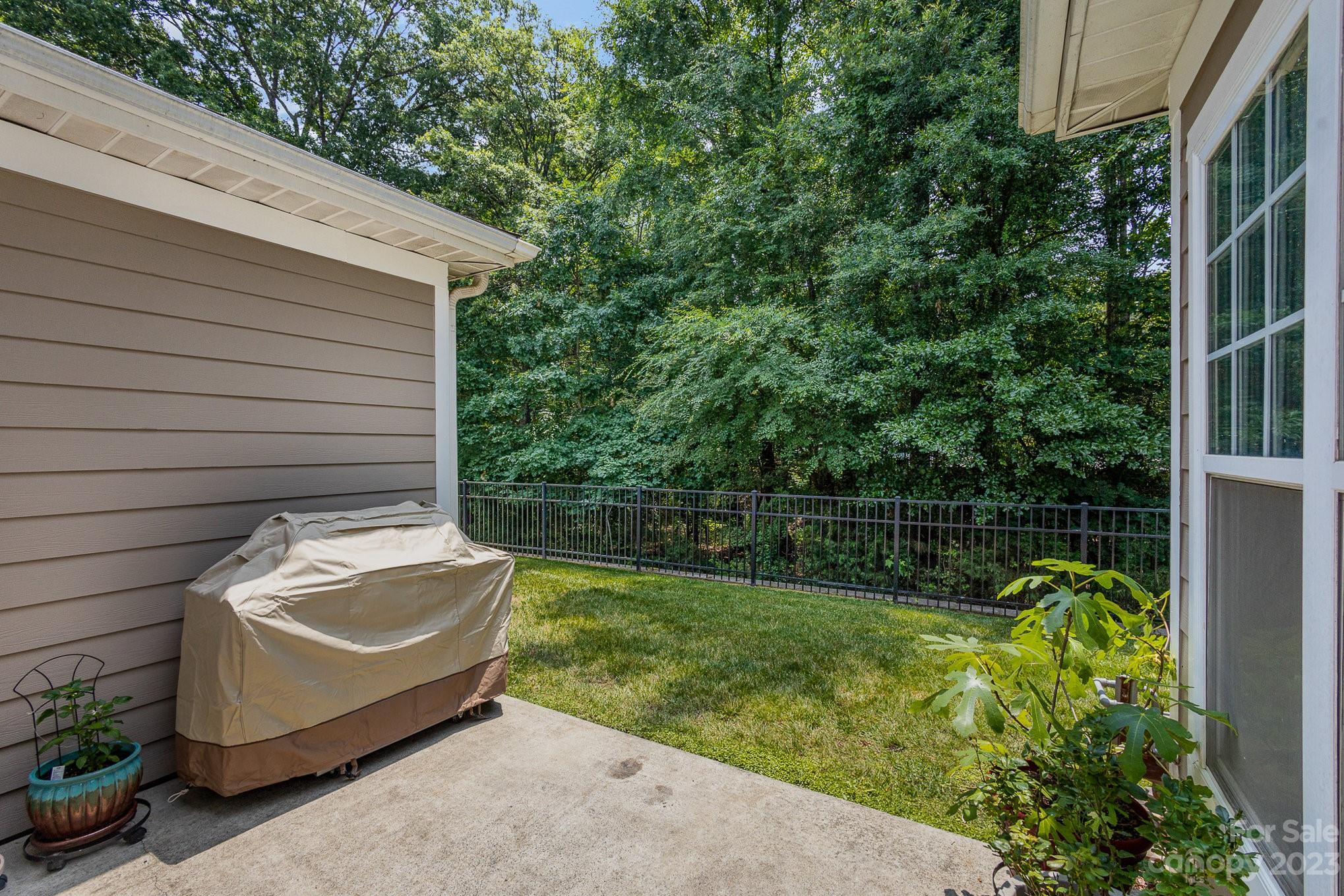 Coventry Court Townhomes - Residential