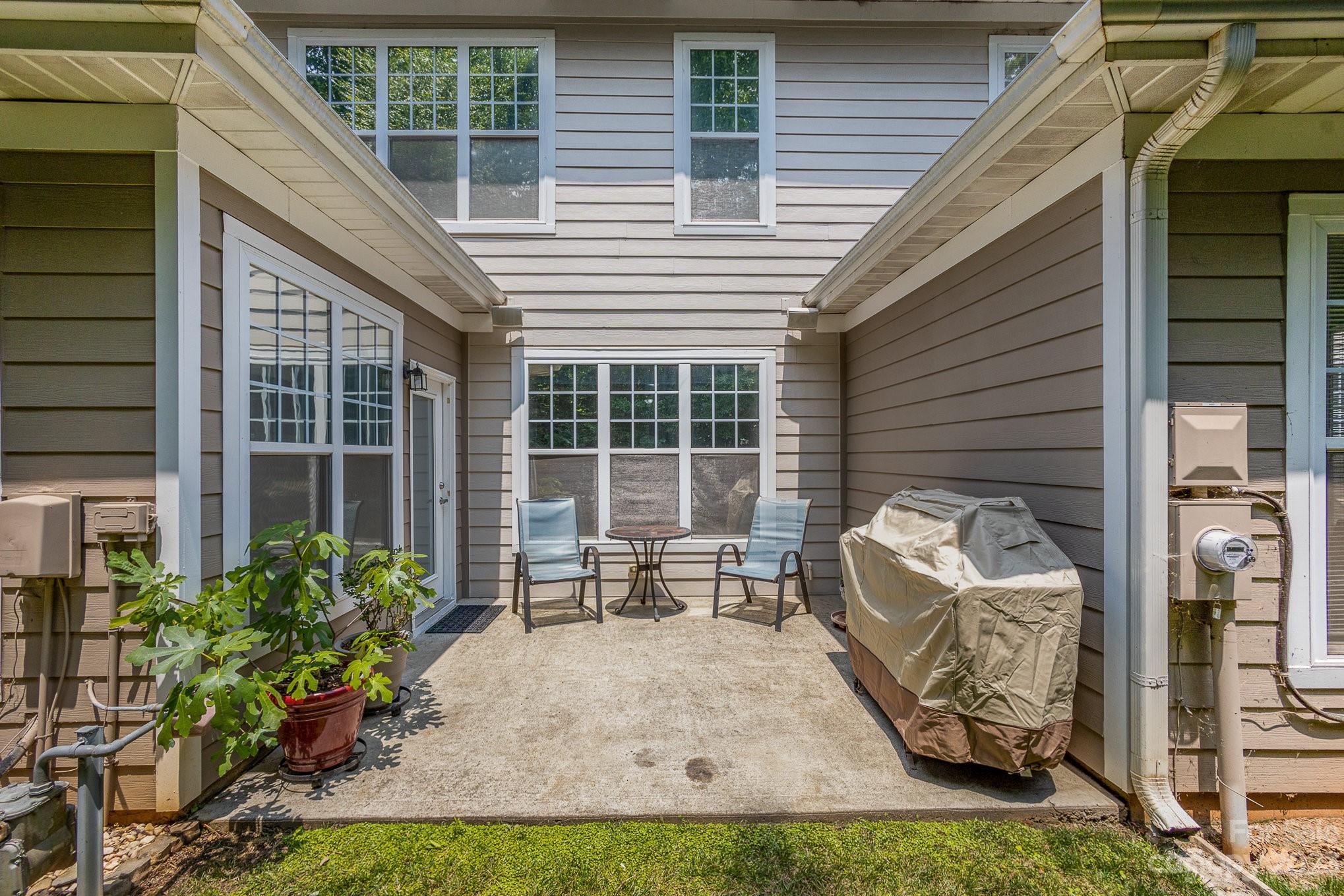 Coventry Court Townhomes - Residential