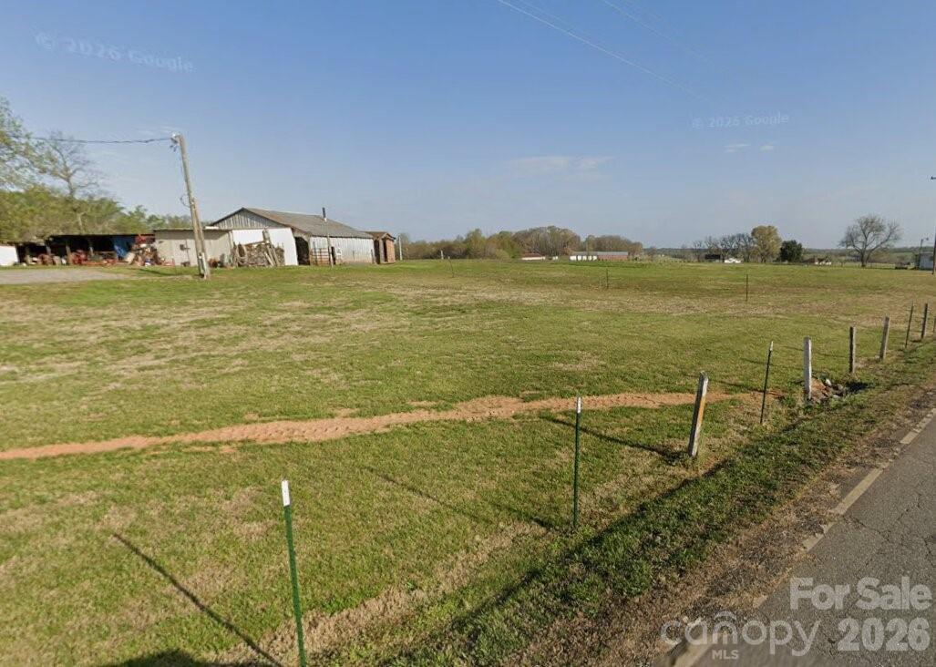 115 Woodpecker Road