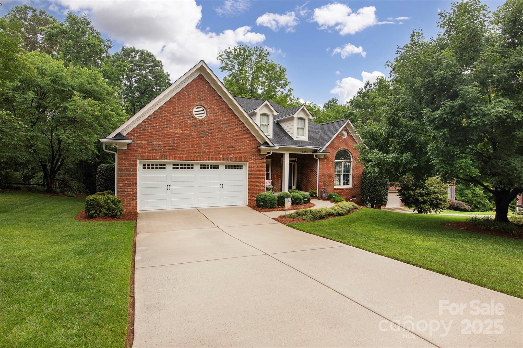 8008 Alba Court