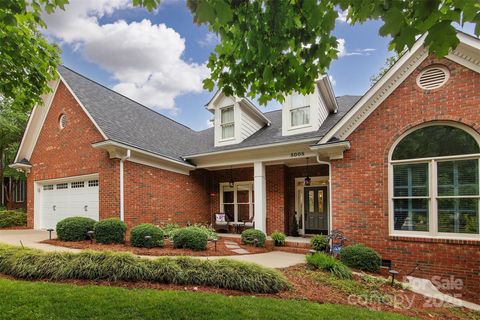8008 Alba Court Charlotte NC 28269
