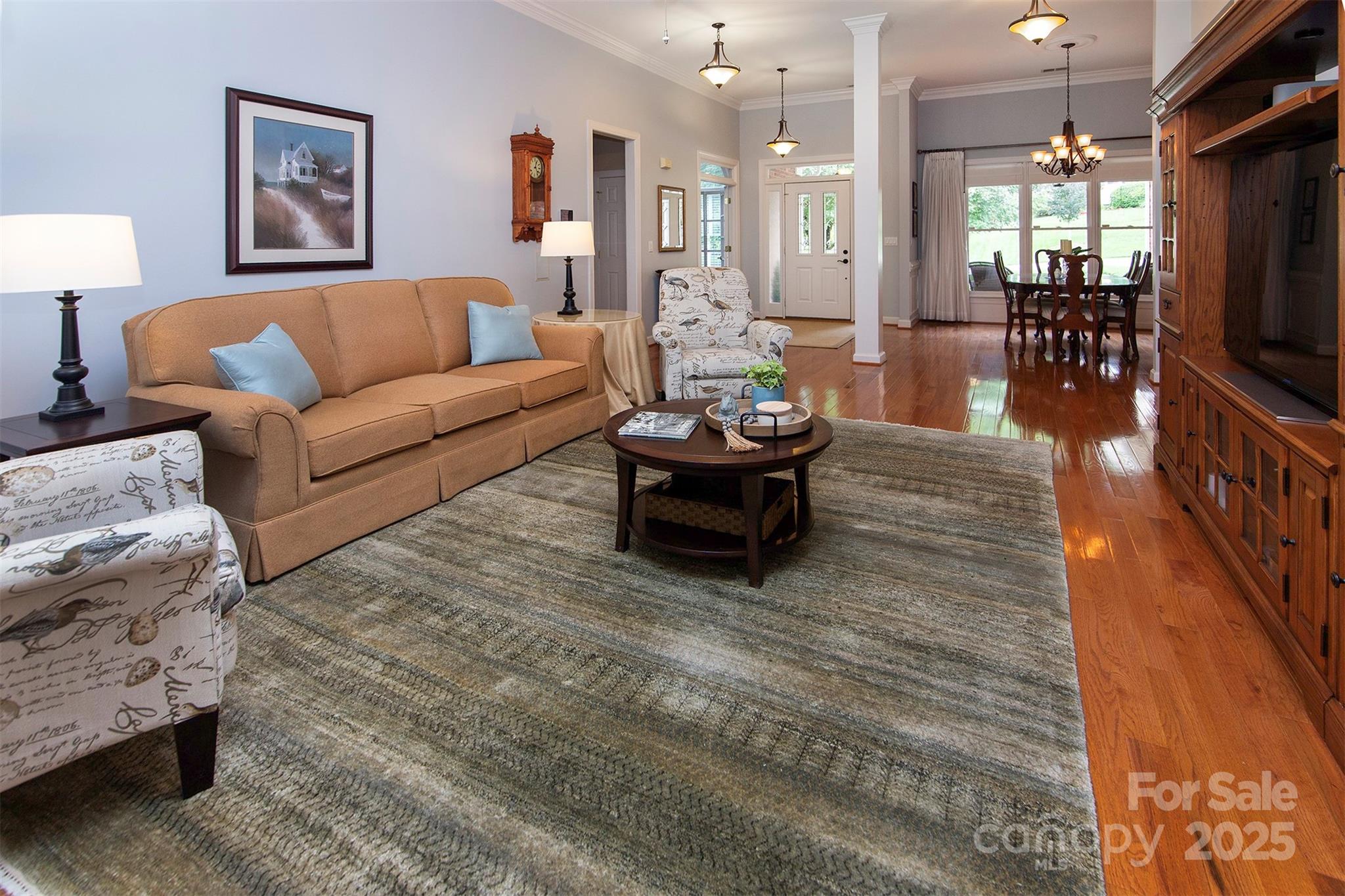 8008 Alba Court
