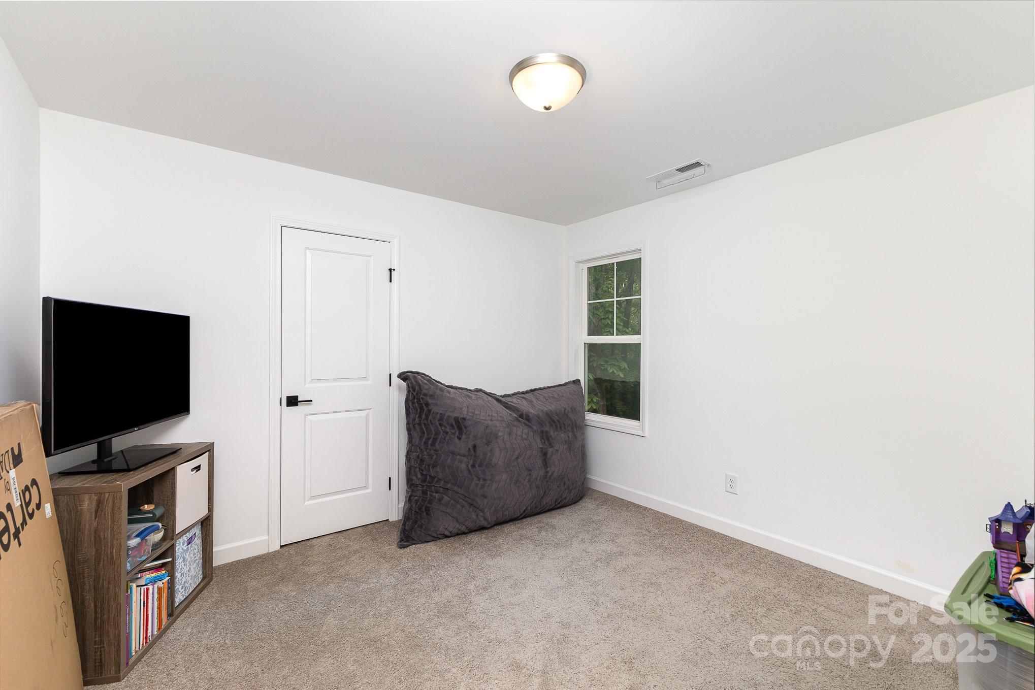 Woodcrest - Residential