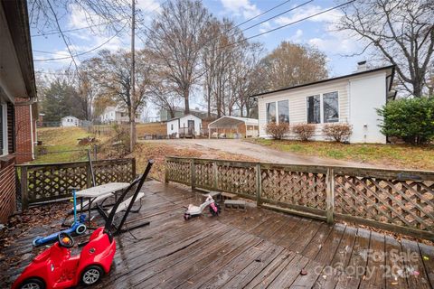 A home in Hickory