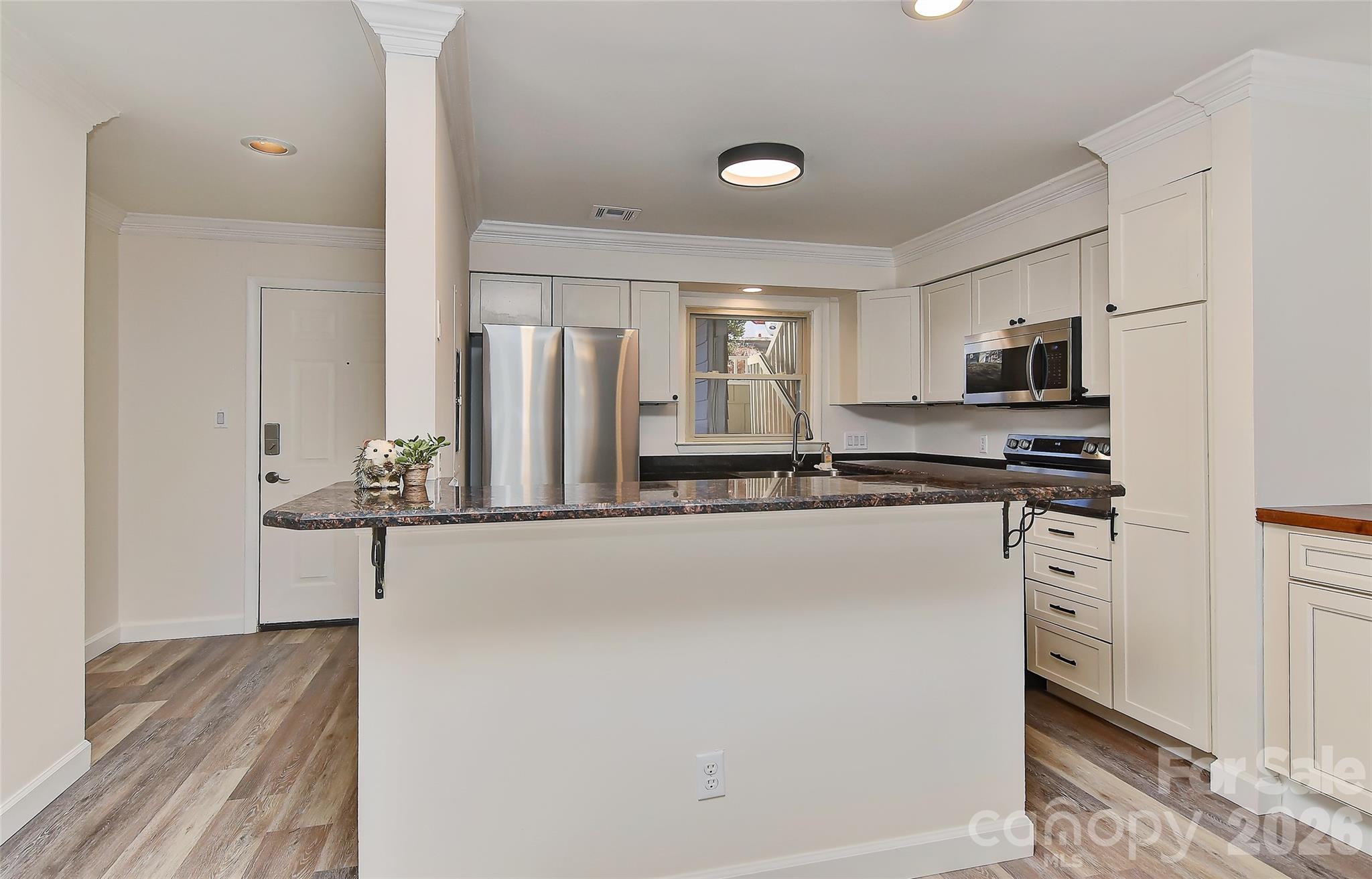 7332 Lakefront Drive 4