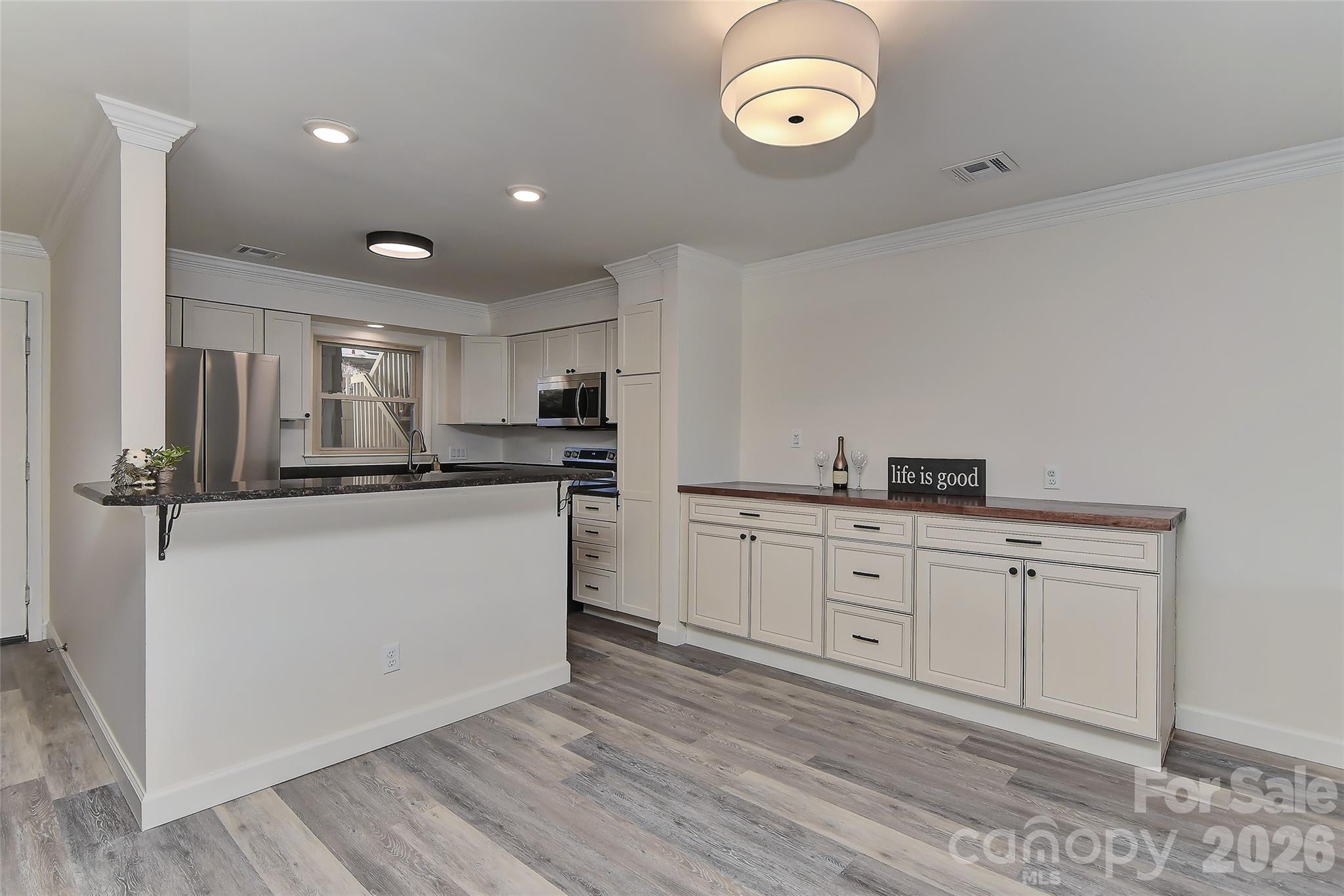 Emerald Point - Residential