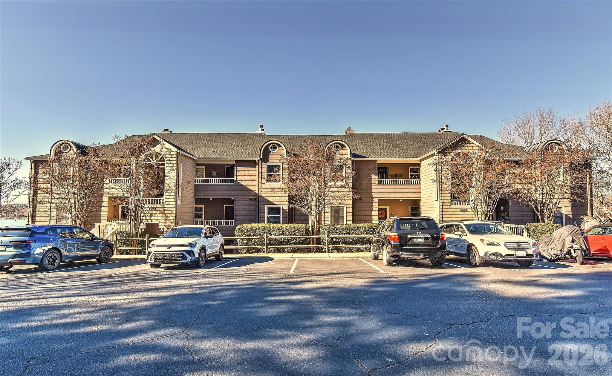 Emerald Point - Residential