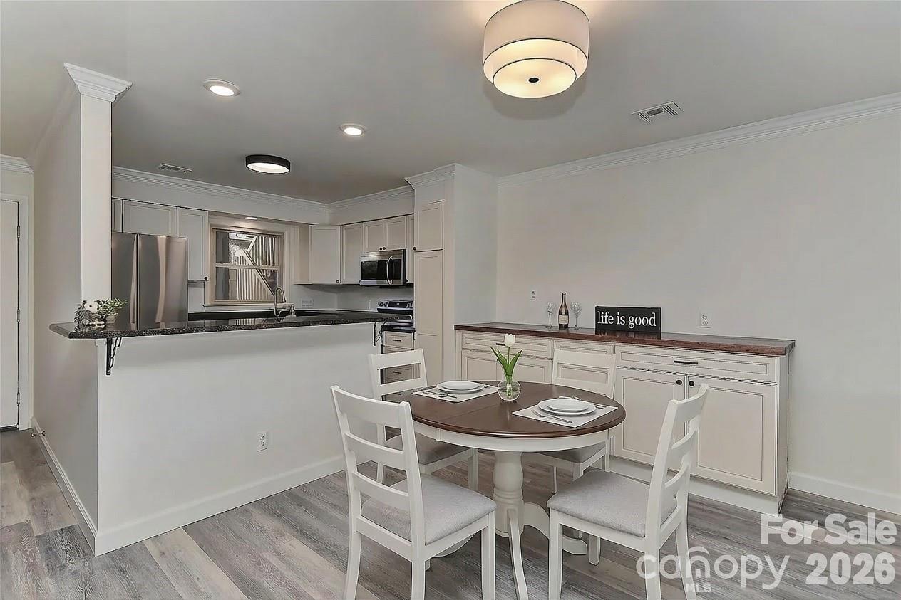 Emerald Point - Residential