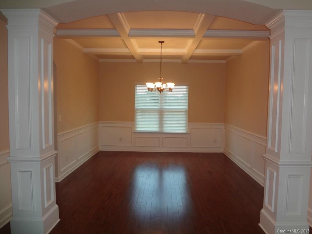 Oaks on Main - Residential