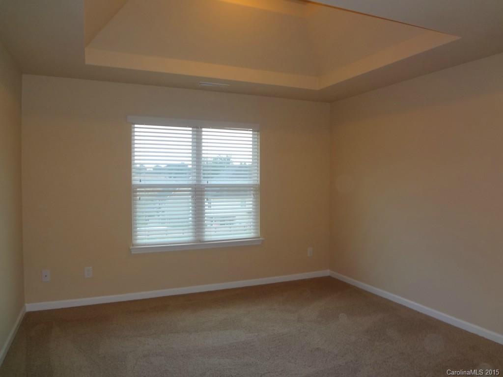 Oaks on Main - Residential