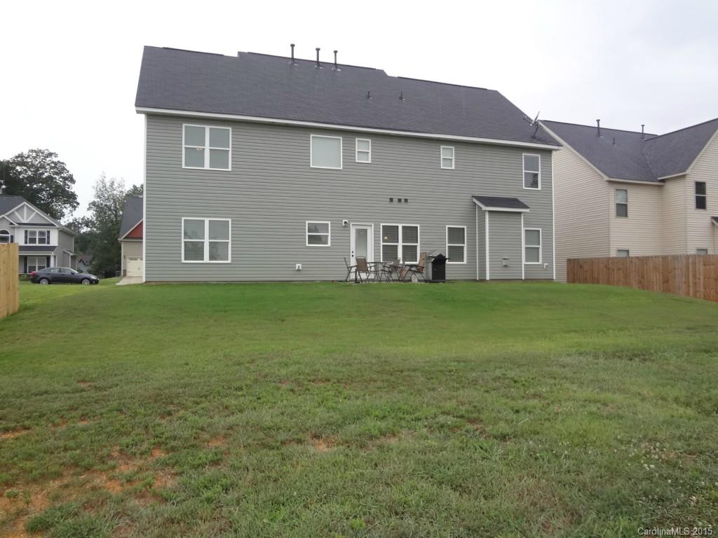 Oaks on Main - Residential