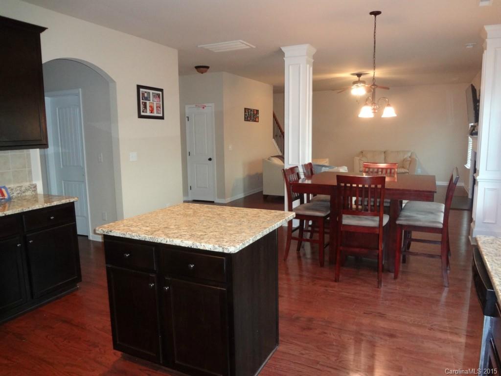 Oaks on Main - Residential