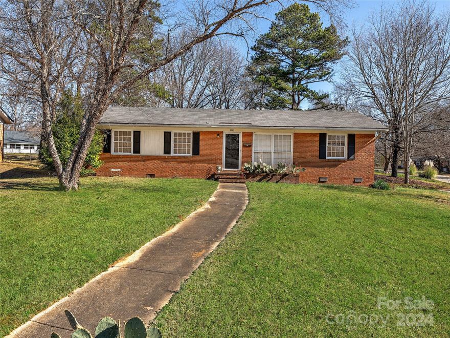 INVESTMENT OPPORTUNITY! 3 bedroom ranch-style home in the booming Windsor Park Subdivision. Large concrete driveway for multi-car parking. Convenient to restaurants, hospitals and Uptown Charlotte.