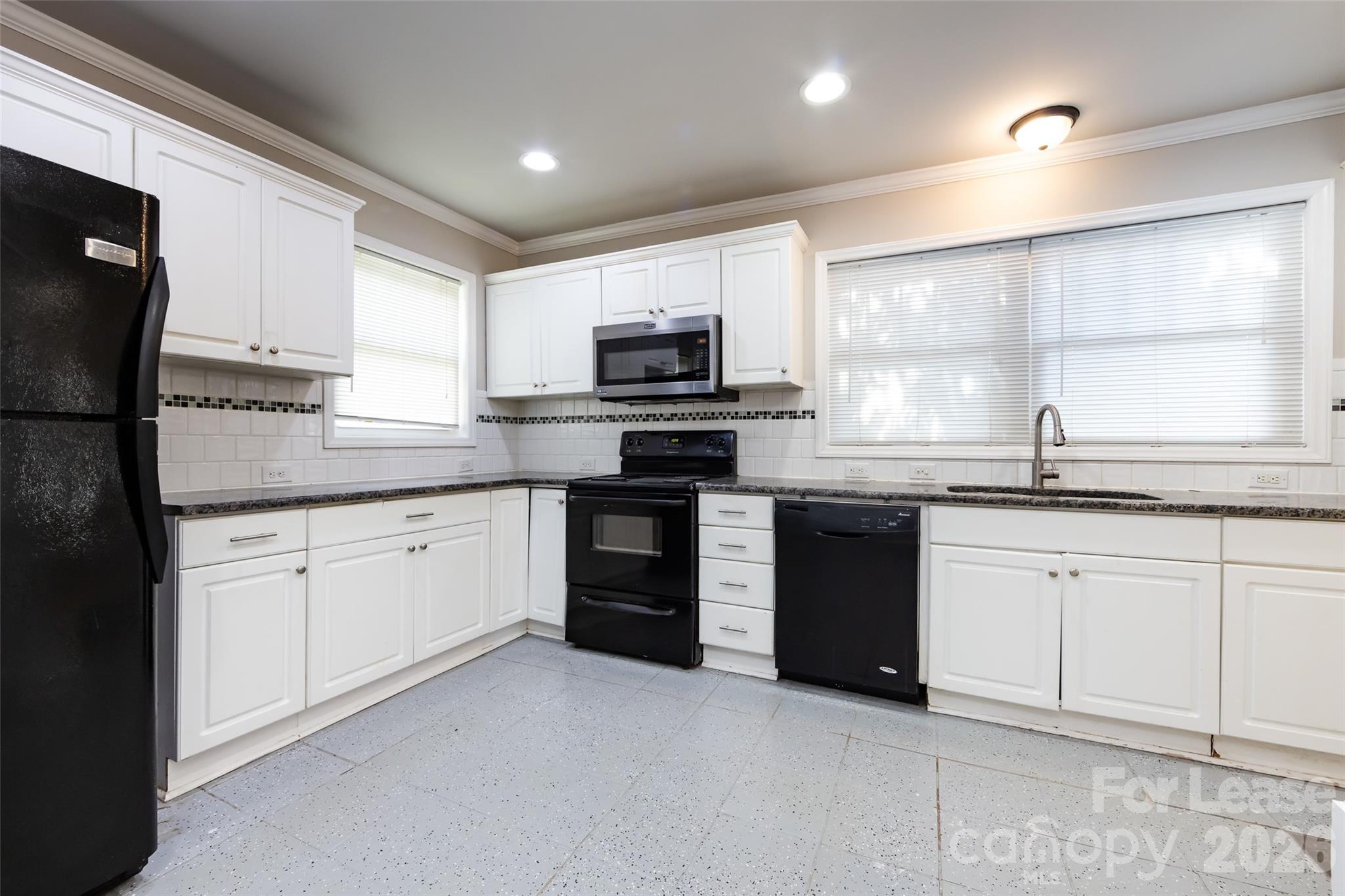 Sunnyside - Residential Lease