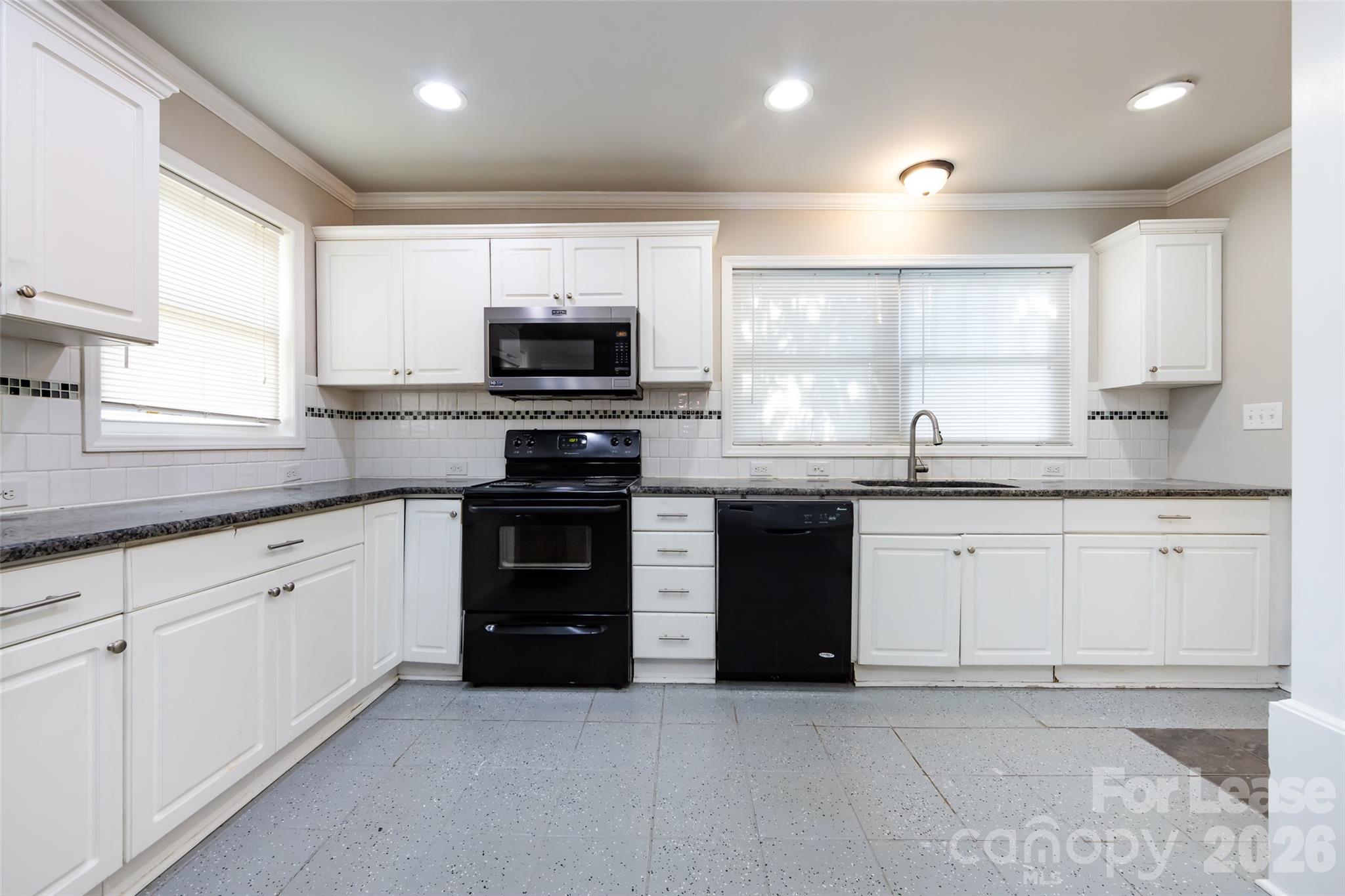 Sunnyside - Residential Lease