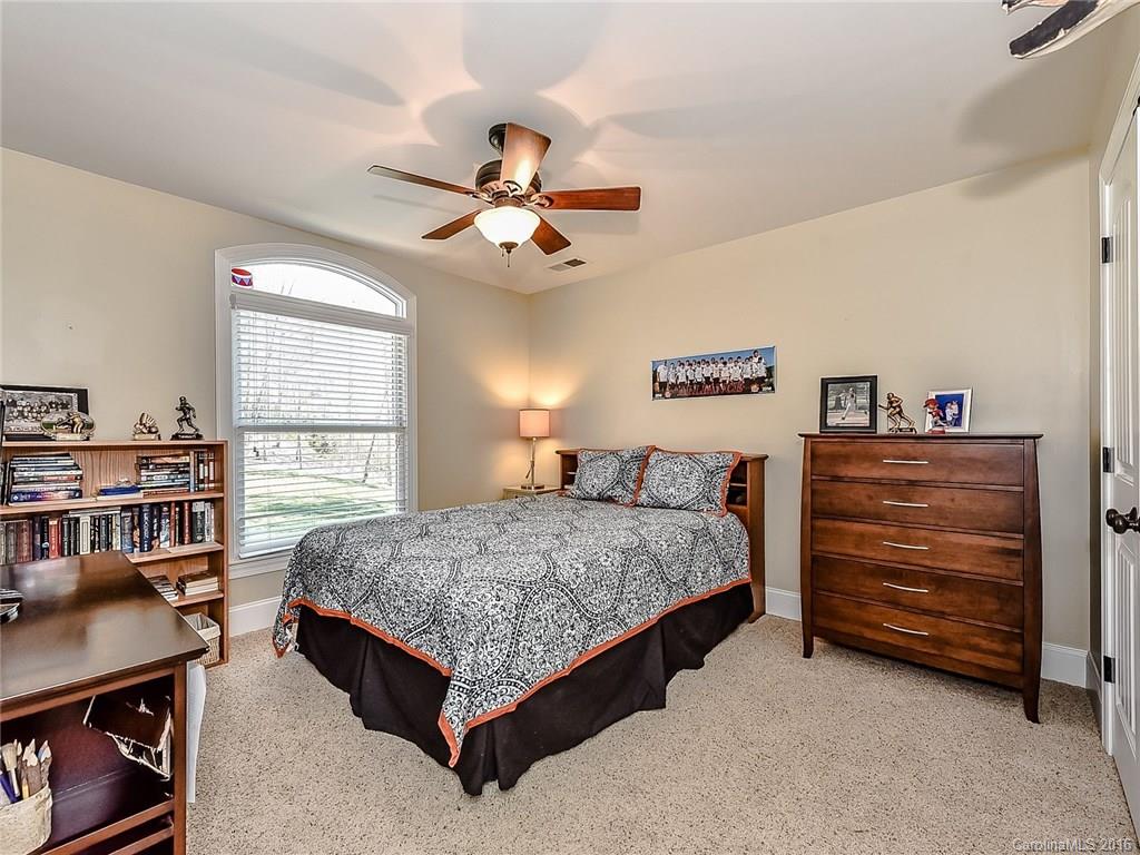 Huntington Ridge - Residential