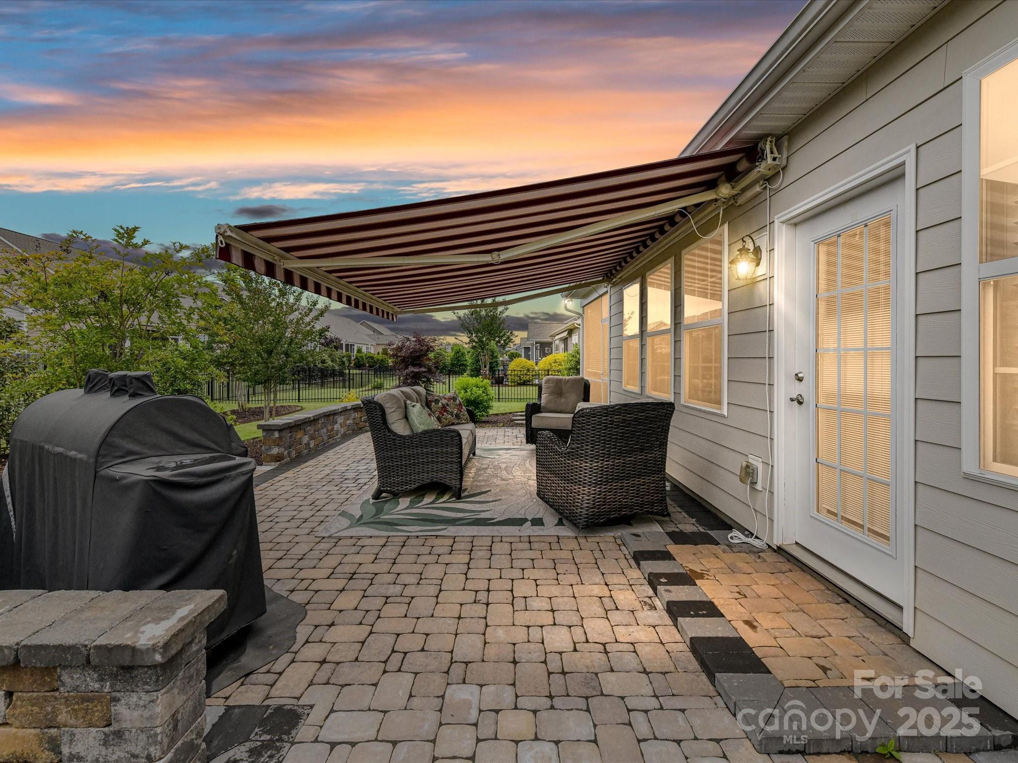 Tree Tops - Residential