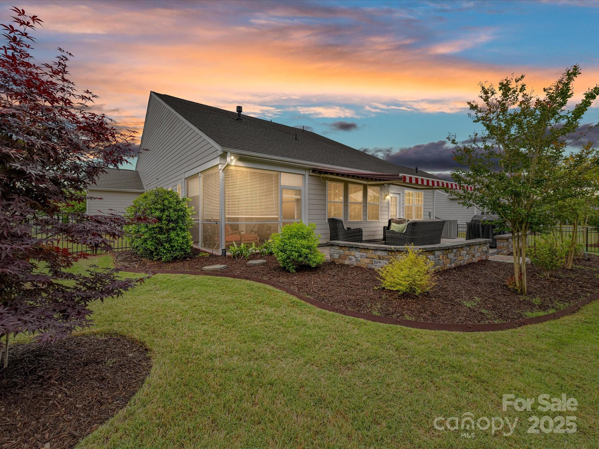 Tree Tops - Residential