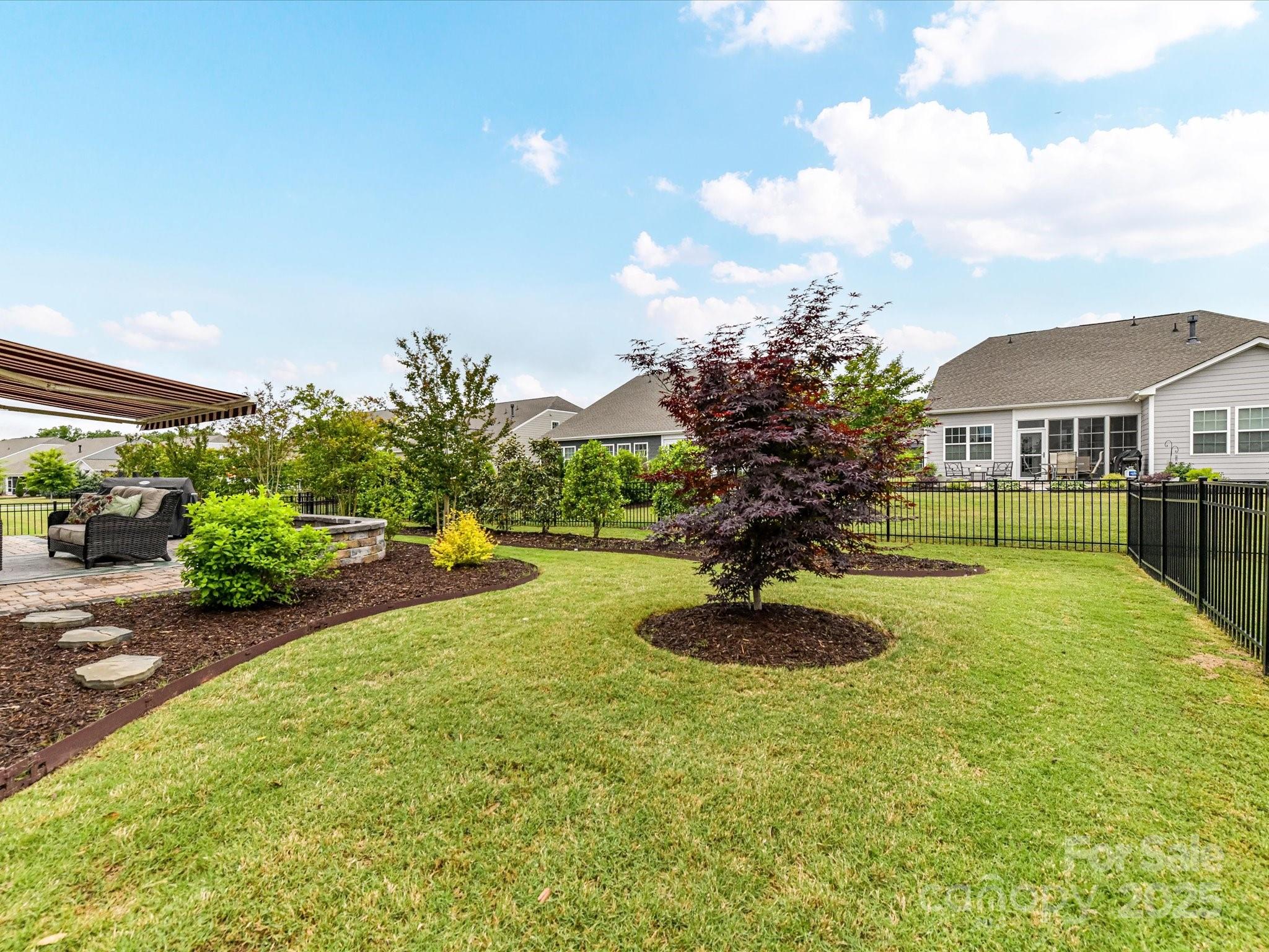 Tree Tops - Residential
