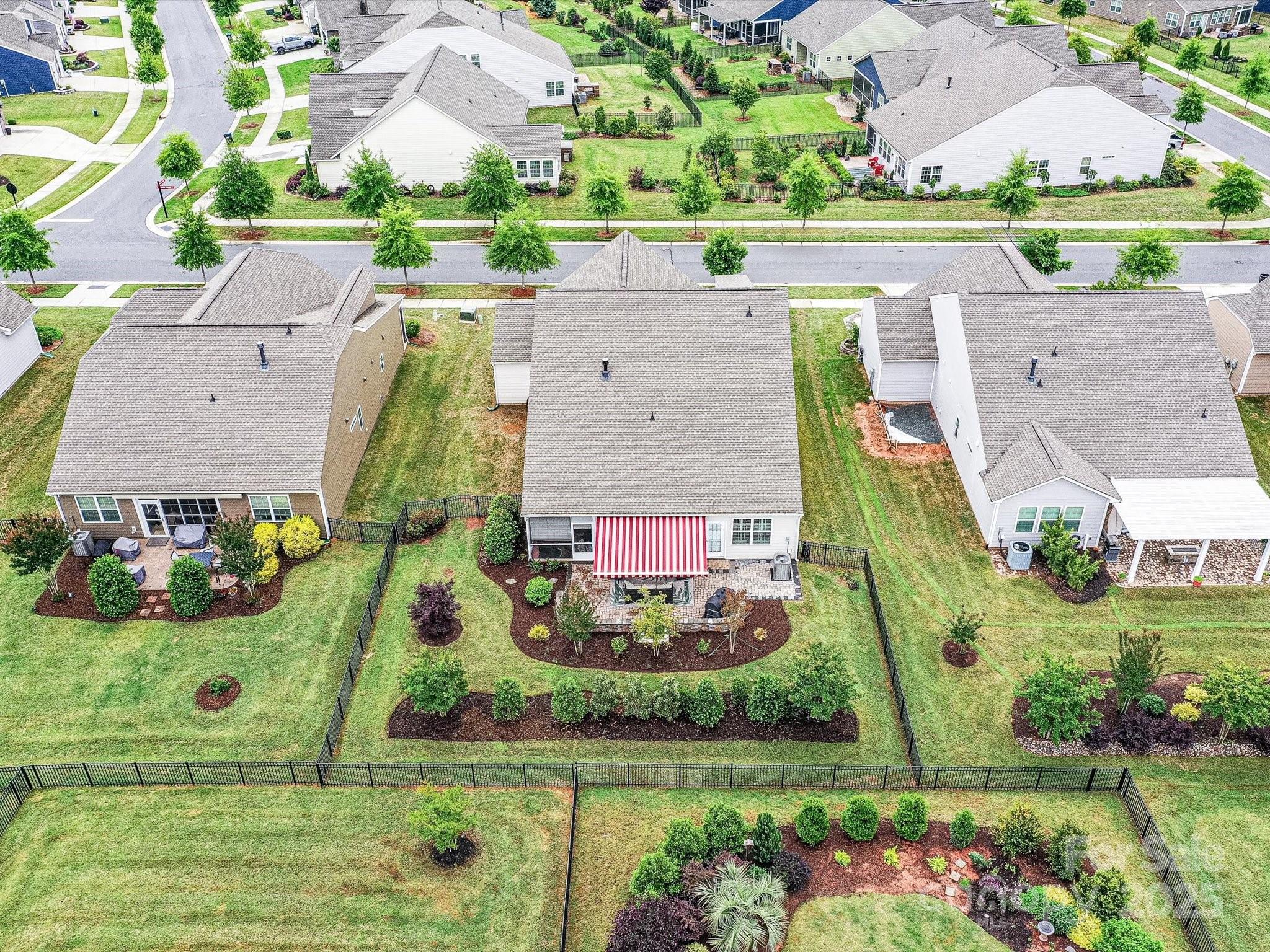 Tree Tops - Residential