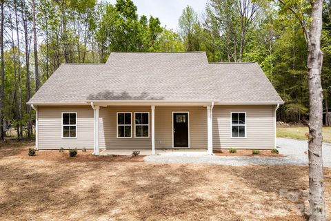 Photo of 318 Stanback Street, Mount Gilead, NC 27306 (MLS # 4239118)