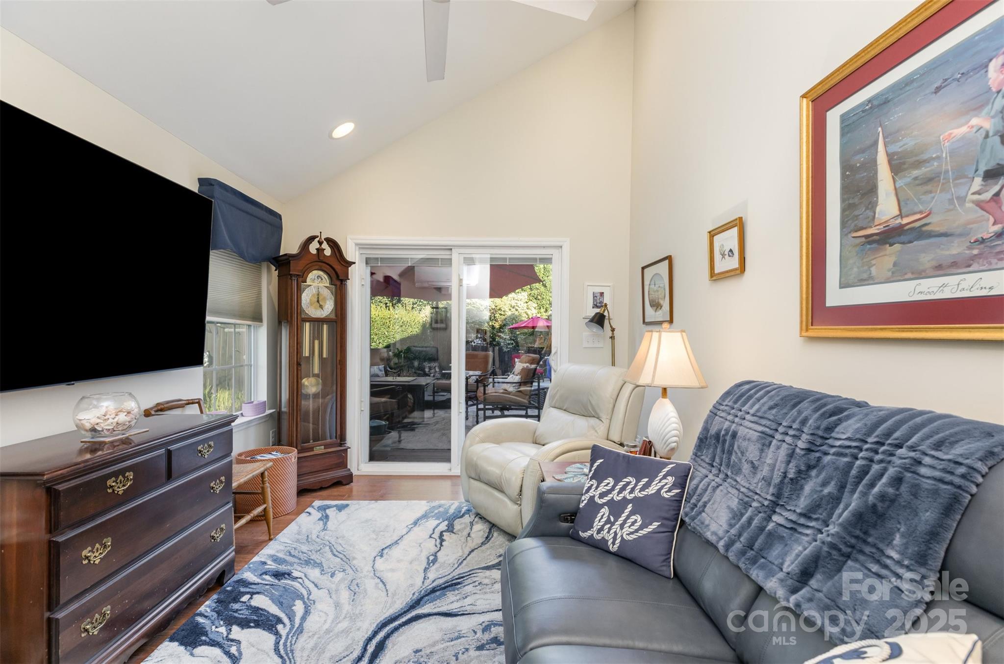 Charlotte, North Carolina 28269, United States, 5 Bedrooms Bedrooms, ,4 BathroomsBathrooms,Residential,Active,228770