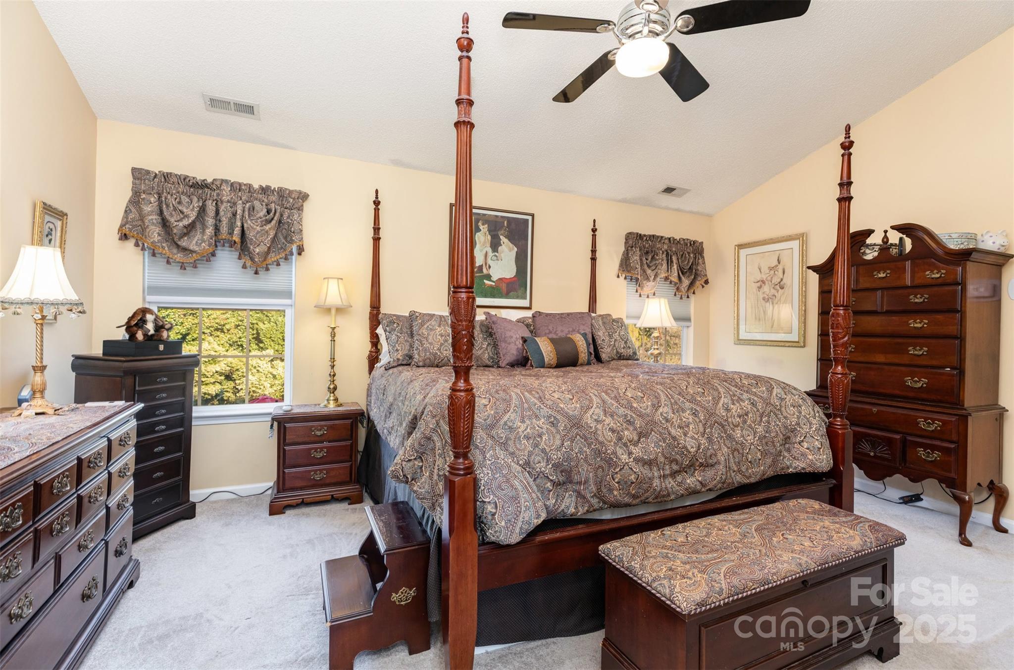 Charlotte, North Carolina 28269, United States, 5 Bedrooms Bedrooms, ,4 BathroomsBathrooms,Residential,Active,228770