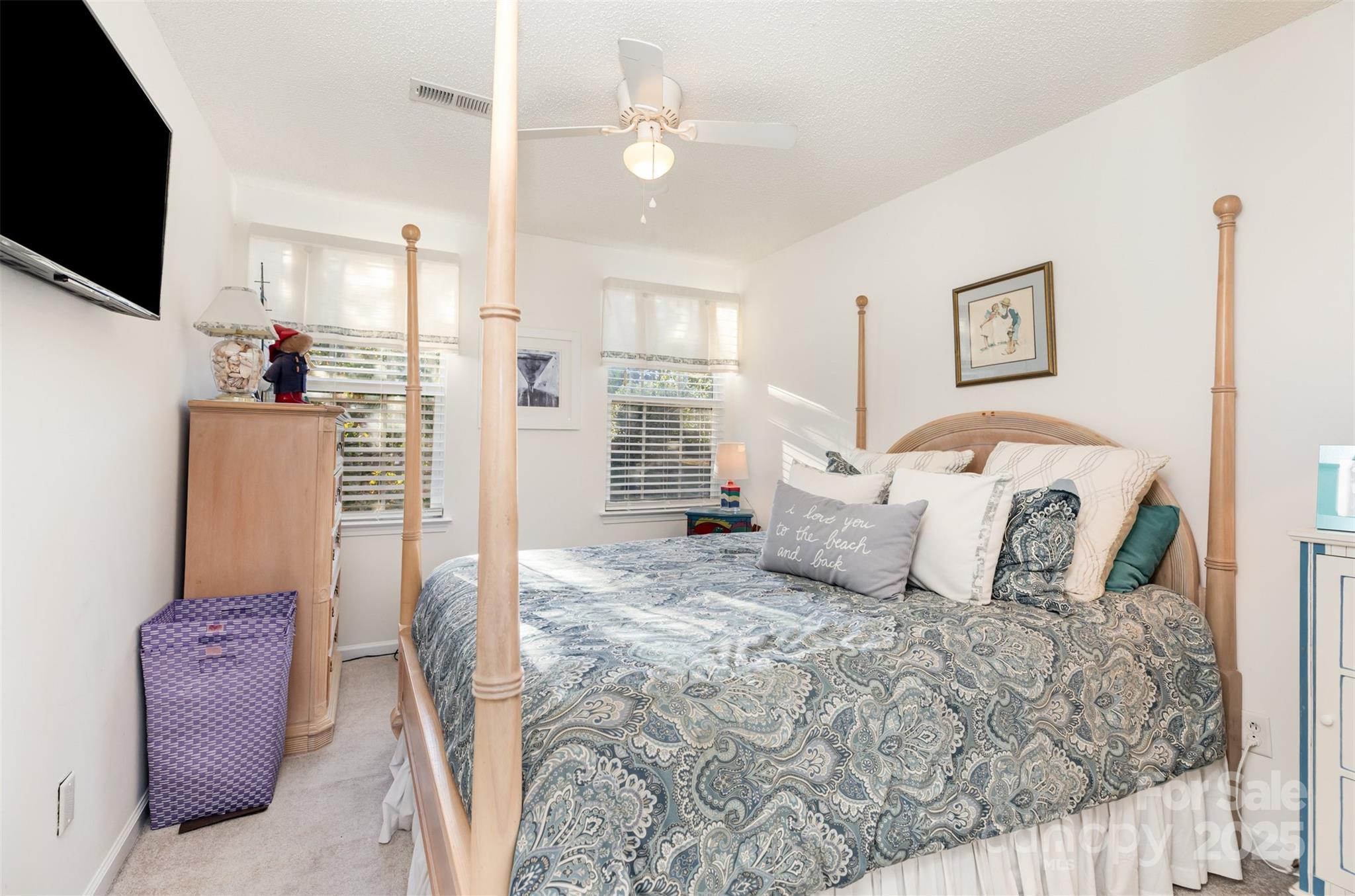 Charlotte, North Carolina 28269, United States, 5 Bedrooms Bedrooms, ,4 BathroomsBathrooms,Residential,Active,228770