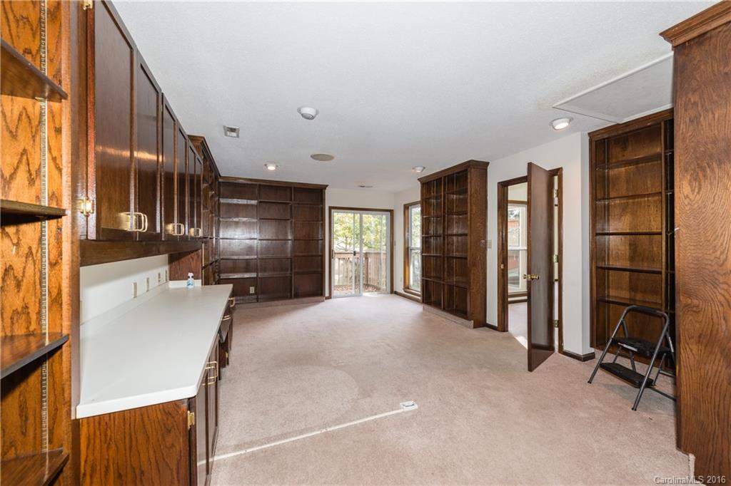 Tega Cay - Residential