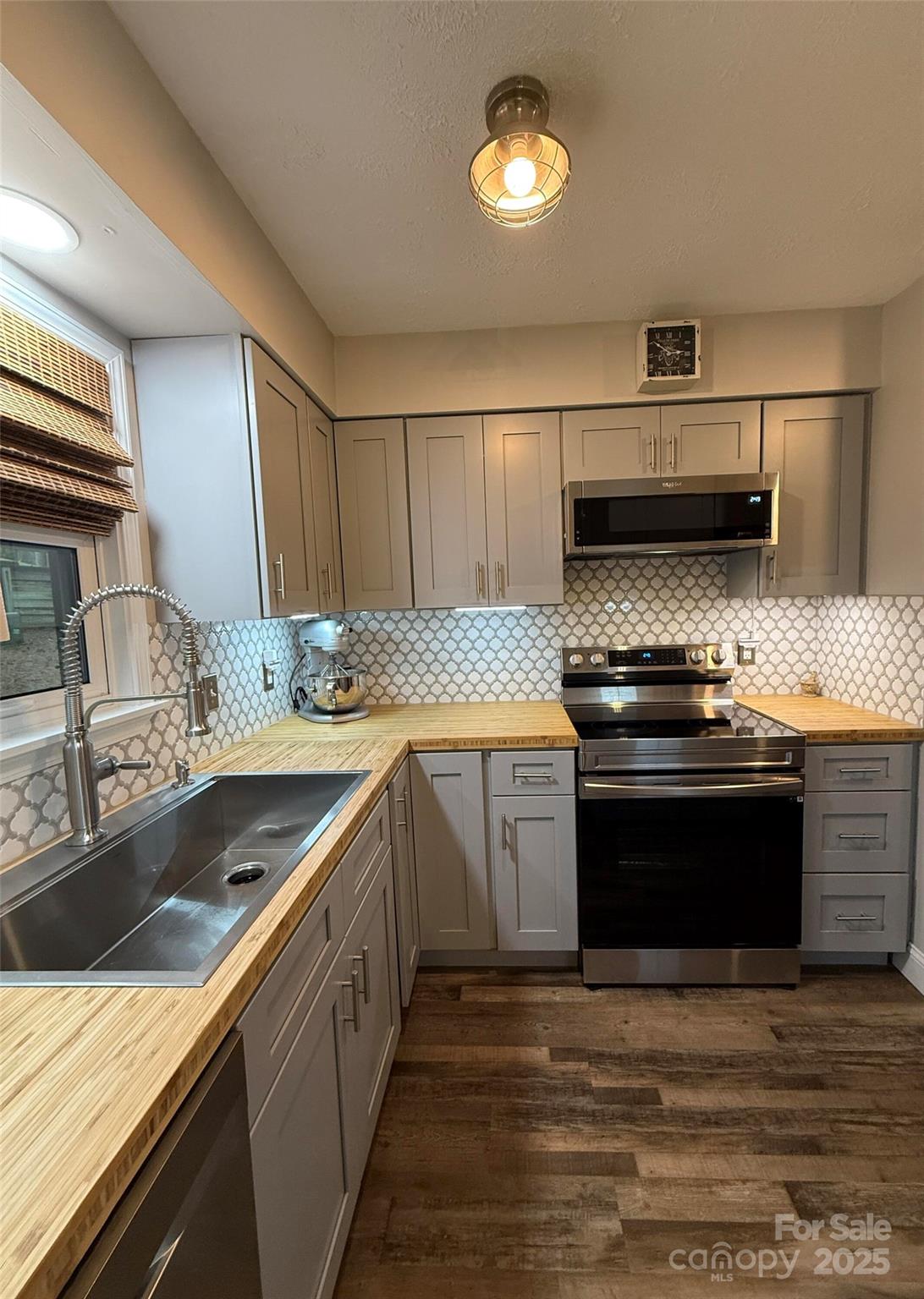 Hilltop - Residential