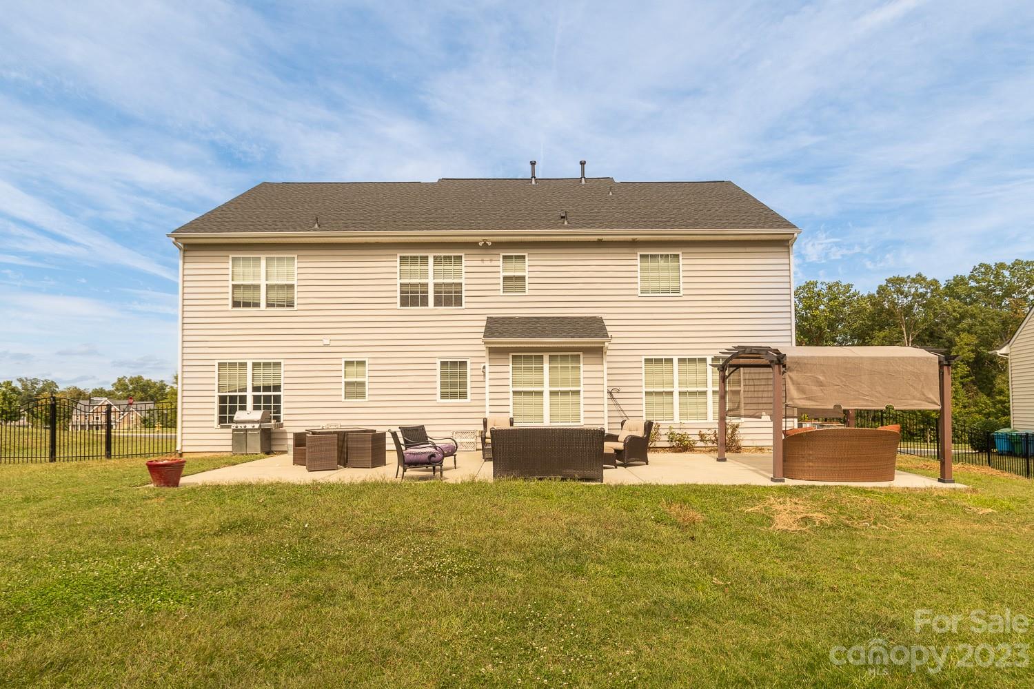 Bridge Pointe - Residential