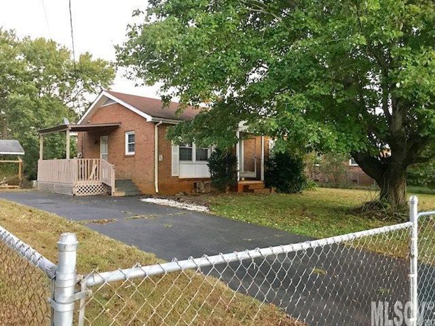 This brick one level home has 2 bedrooms and 1 bath and a eat-in kitchen. Fully fenced yard and large storage building. Some original hardwood flooring and has replacement windows! Owner has not lived at property for some time and is selling as is for cash or conventional loan.