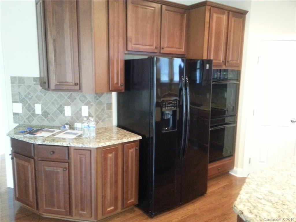 The Palisades - Residential Lease