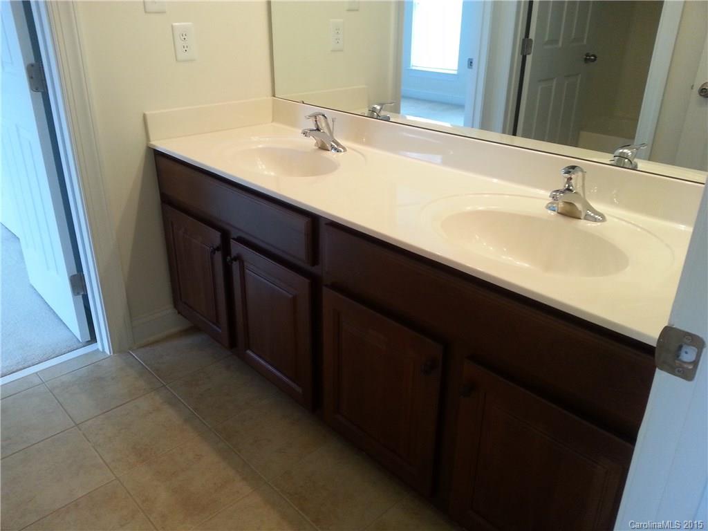 The Palisades - Residential Lease