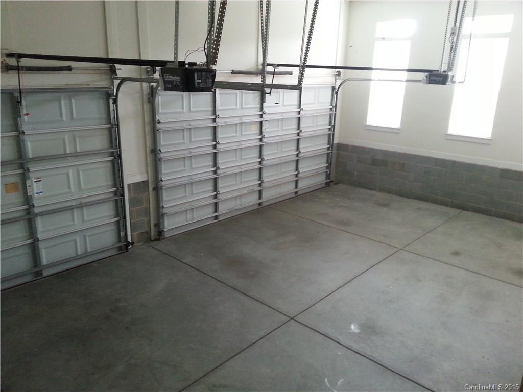 The Palisades - Residential Lease