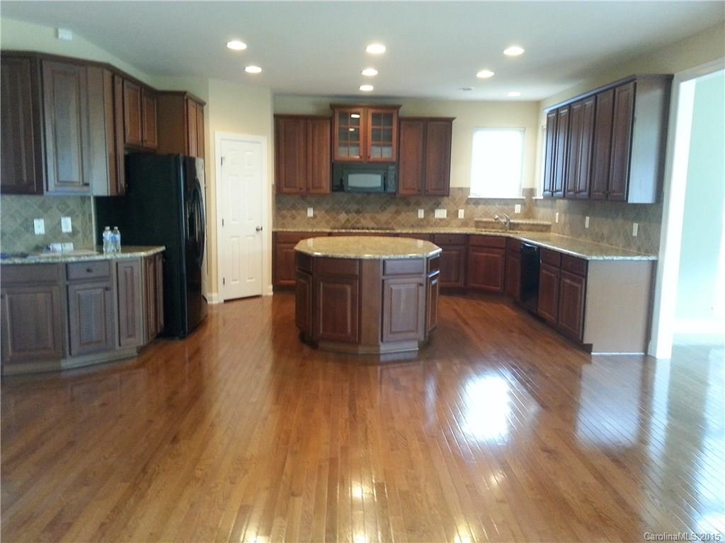 The Palisades - Residential Lease