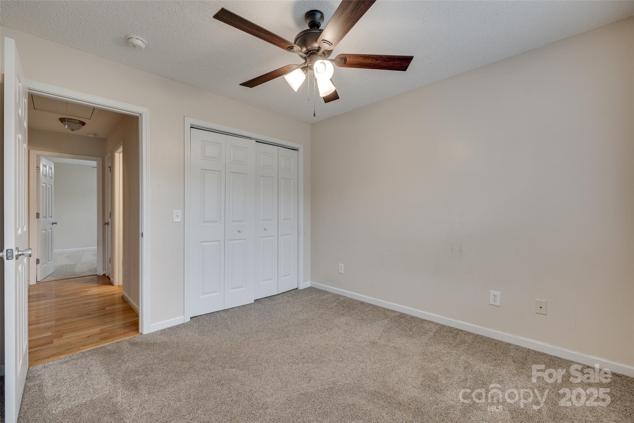 Hallmark Glen - Residential