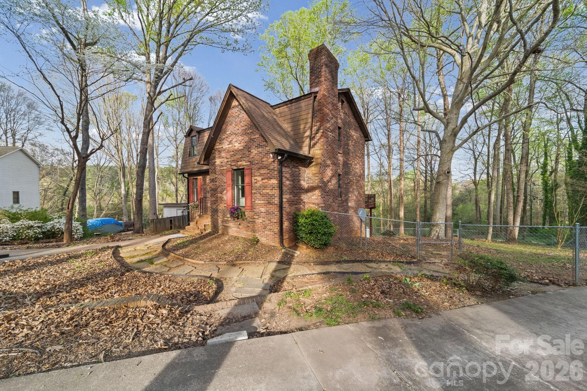 Random Woods - Residential