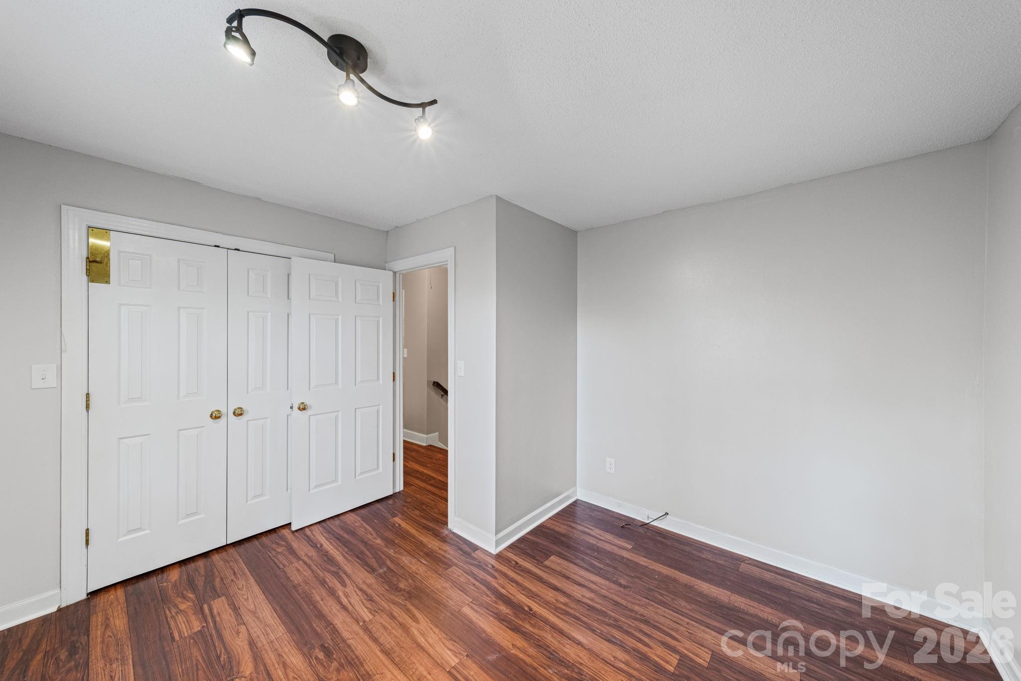 Random Woods - Residential