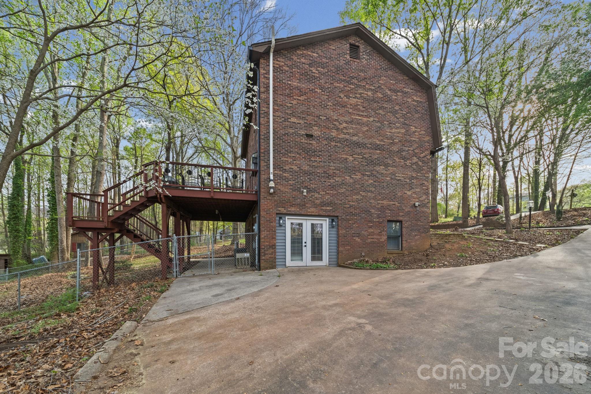 Random Woods - Residential